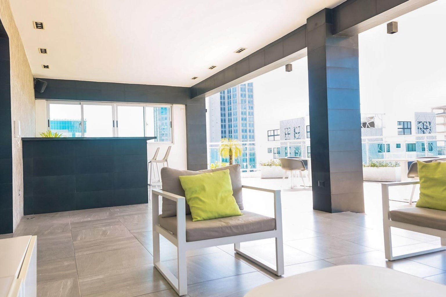 apartamentos - Apartamento en modernas torre, en la mejor zona de Piantini 8