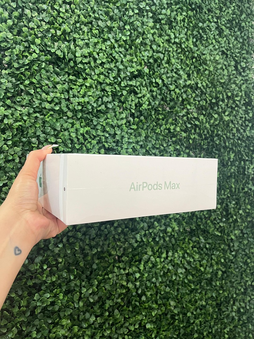 camaras y audio - AIRPODS MAX GREEN ORGINALES SELLADOS CON GARANTIA EN APPLE  3