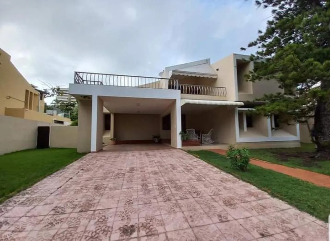 casas - Venta de Casa en Los Cacicazgos 0