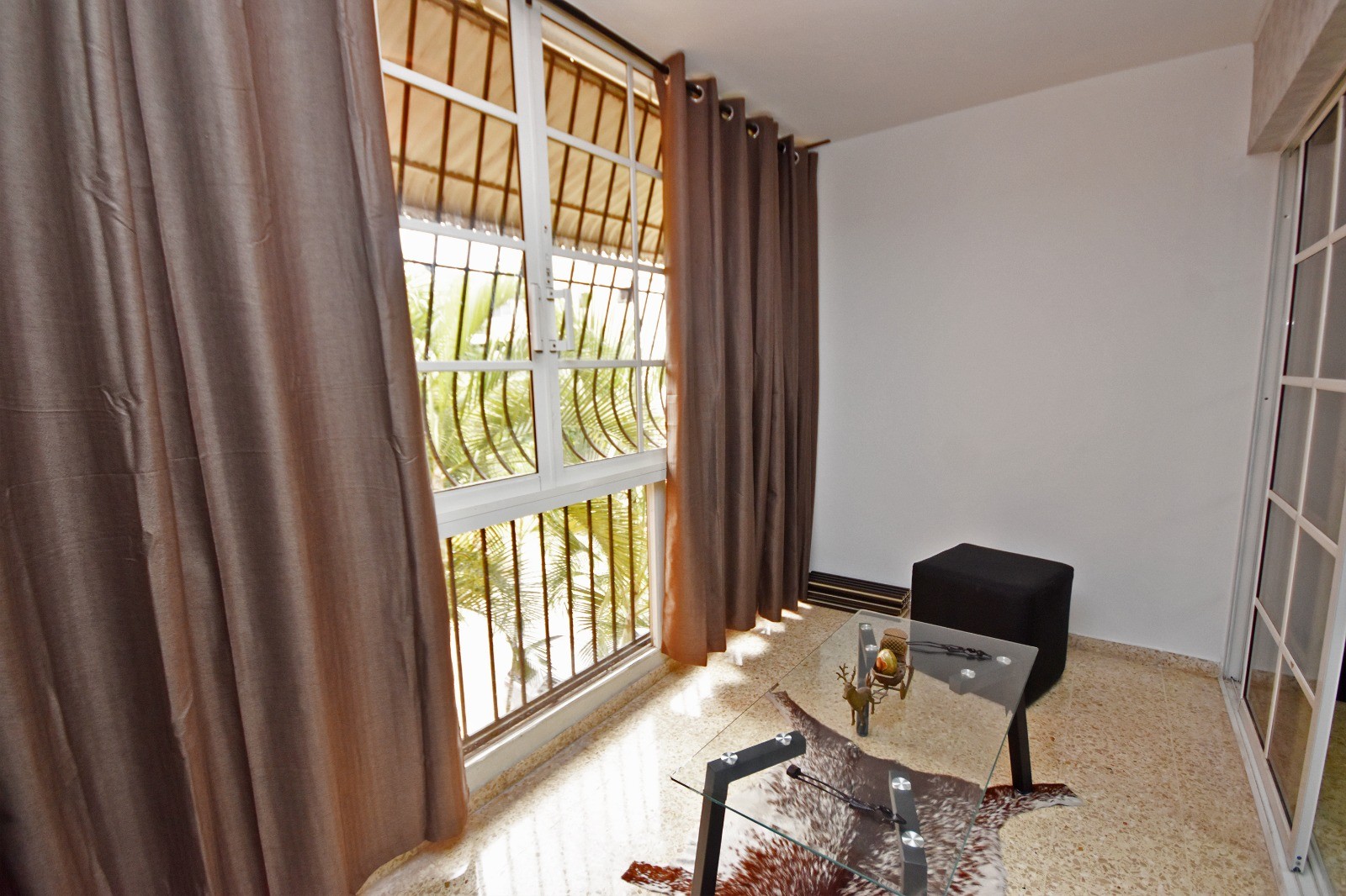 apartamentos - Se alquila apartamento amueblado en Gazcue 1