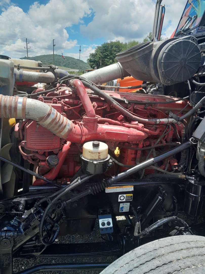 camiones y vehiculos pesados - Peterbilt 386 año 2013 9