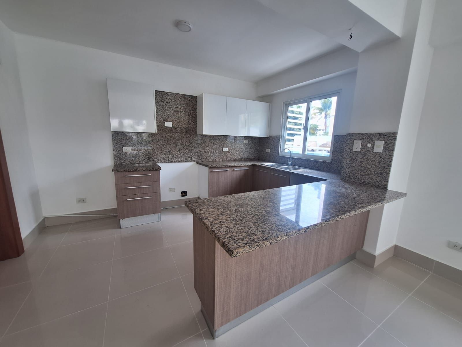 apartamentos - Apartamento en evaristo morales en alquiler  2