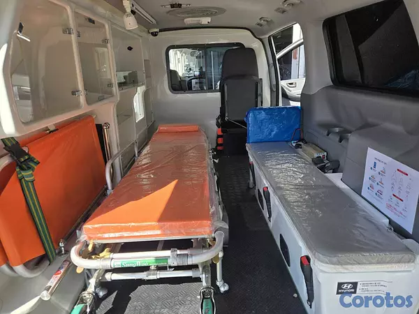 otros vehiculos - HYUNDAI GRAND STAREX AMBULANCIA 2015 8