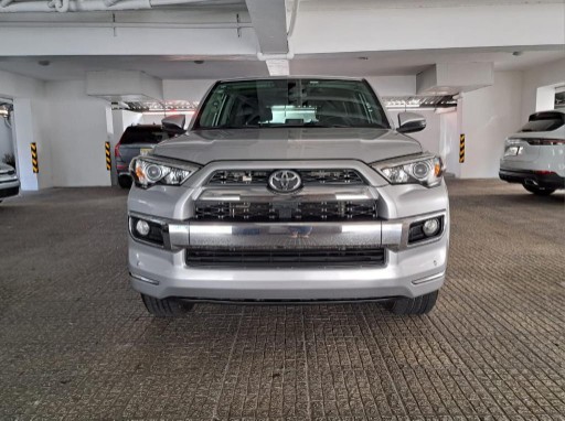jeepetas y camionetas - Toyota 4runner 2017 limited 8