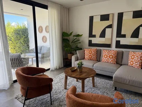 apartamentos - Vendo Espectacular Townhouse con vista al campo de 14