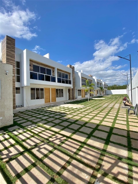 casas vacacionales y villas - Venta de villas tipo townhouse en Juan dolio a 5 minutos de la playa  4
