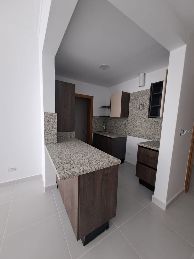 apartamentos - Apartamento  1 habitacion Nuevo   3er piso Evaristo  Morales  8