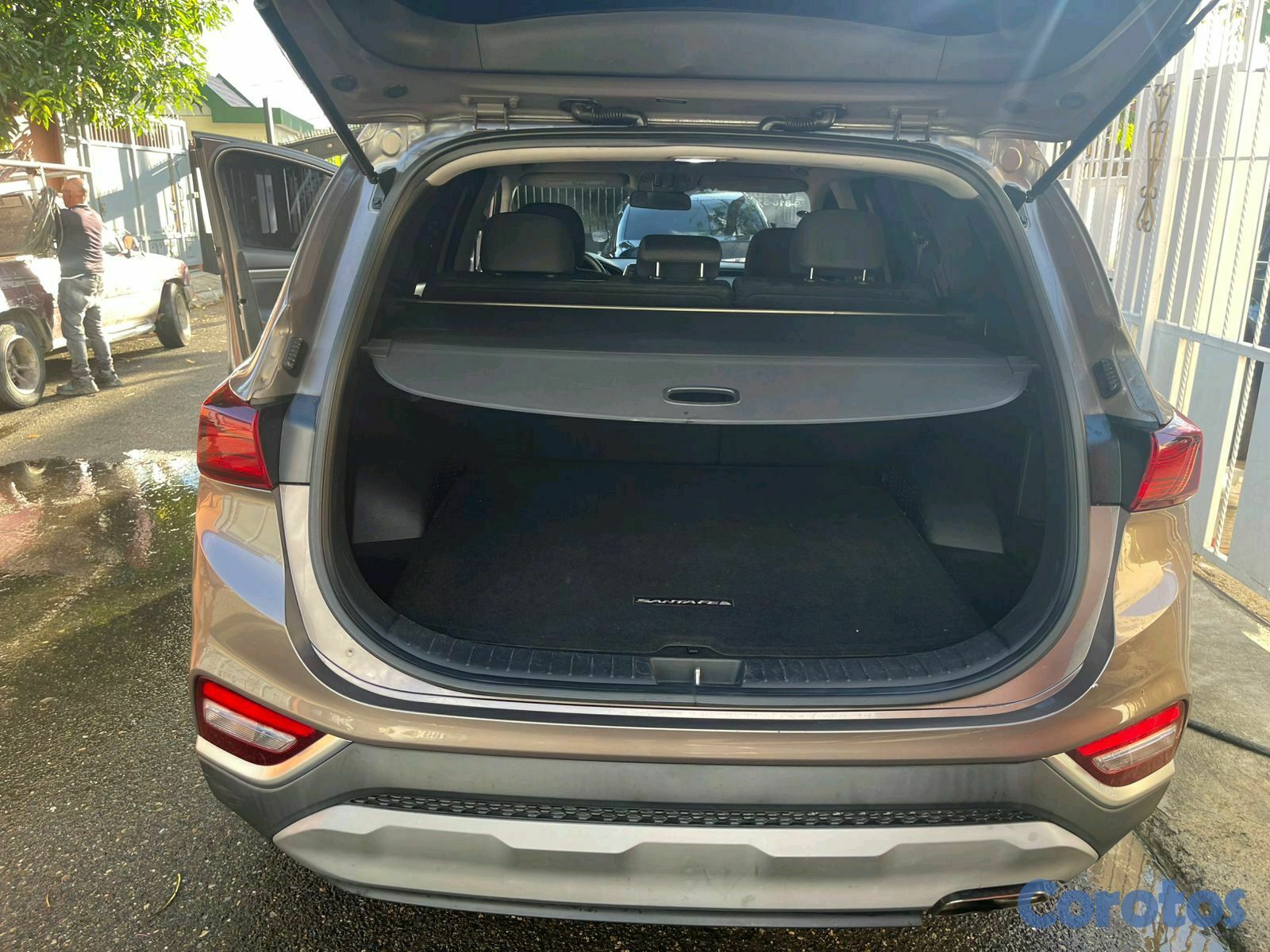 jeepetas y camionetas - hiunday santa fe 2019 3