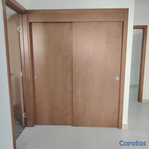apartamentos - Apartamento en 2do nivel Viejo Arroyo Hondo | Próx 5