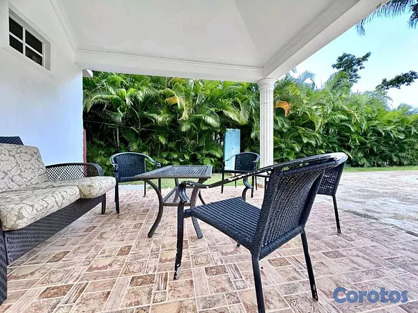 casas vacacionales y villas - Vendo Villa en Juan Dolio  16