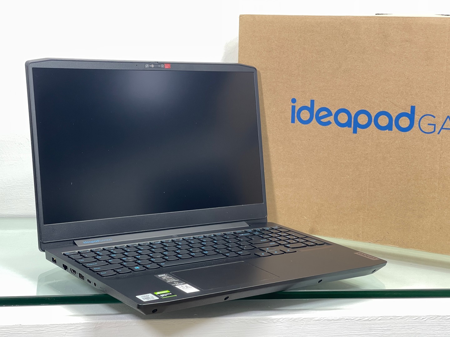 computadoras y laptops - Laptop Lenovo IdeaPad Gaming 3 15IMH05 81Y4001HUS / Intel Core i7-10750H 4