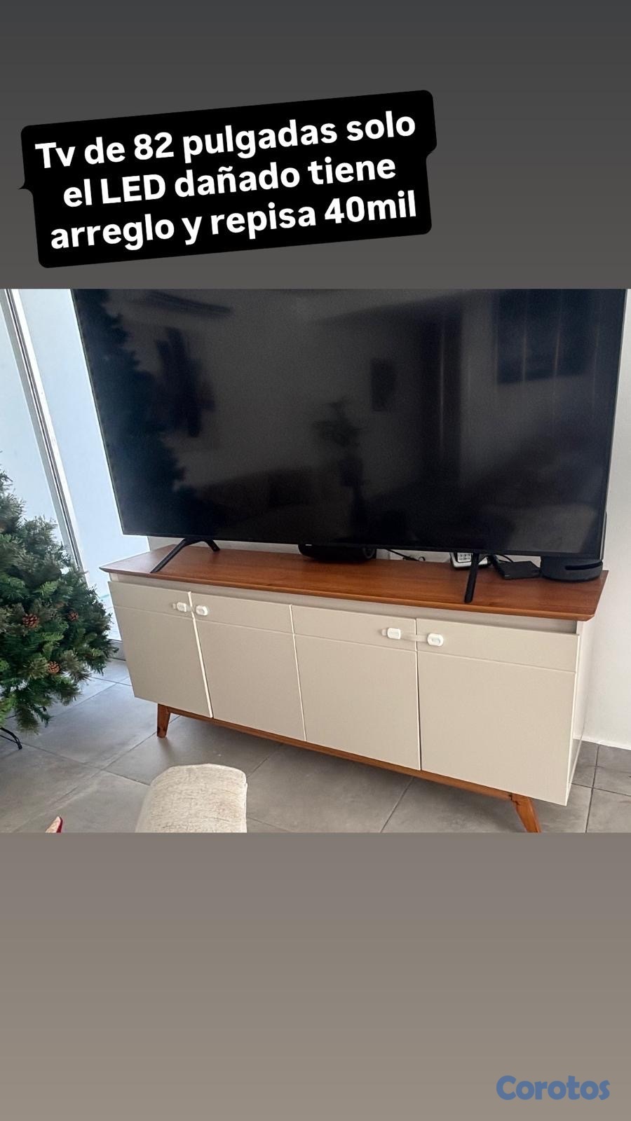 tv - TV de 82”y repisa 