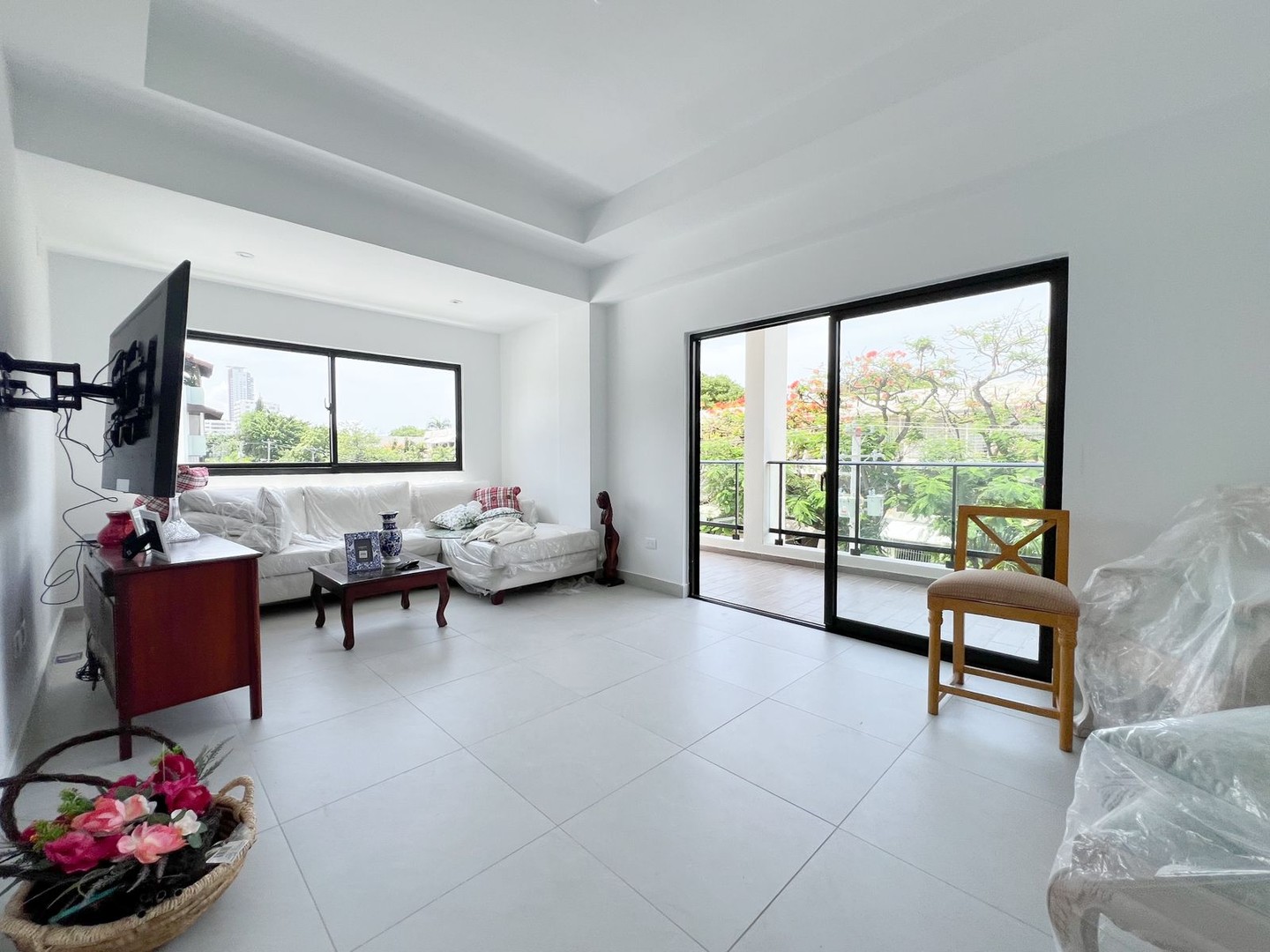 apartamentos - Mirador Sur, Apartamento En Alquiler De 3 Habitaciones!!