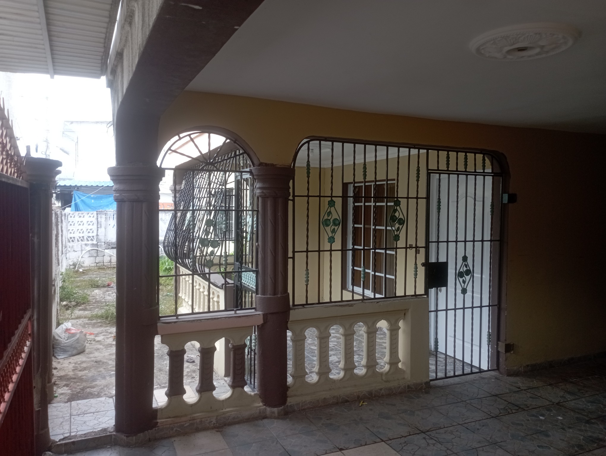 casas - Casa de 2 niveles a 30 minutos de Santo Domingo  2