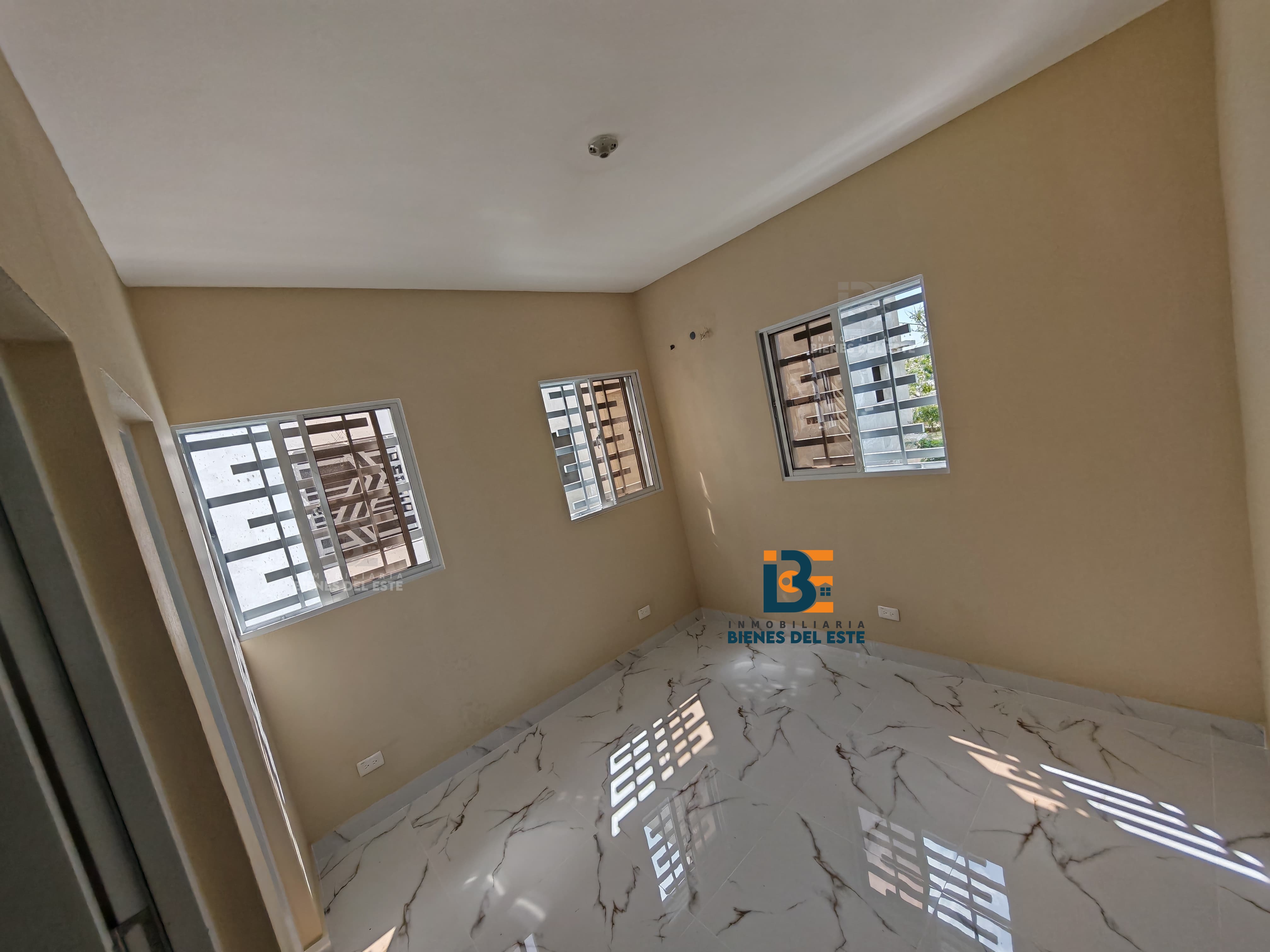 apartamentos - DE RENTA NUEVO Apartamento Primer y Segundo Nivel  9
