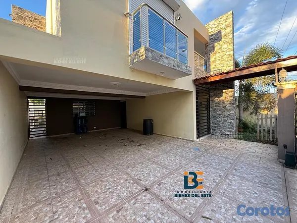 casas - DE VENTA casa de dos niveles con (4) habitaciones  1