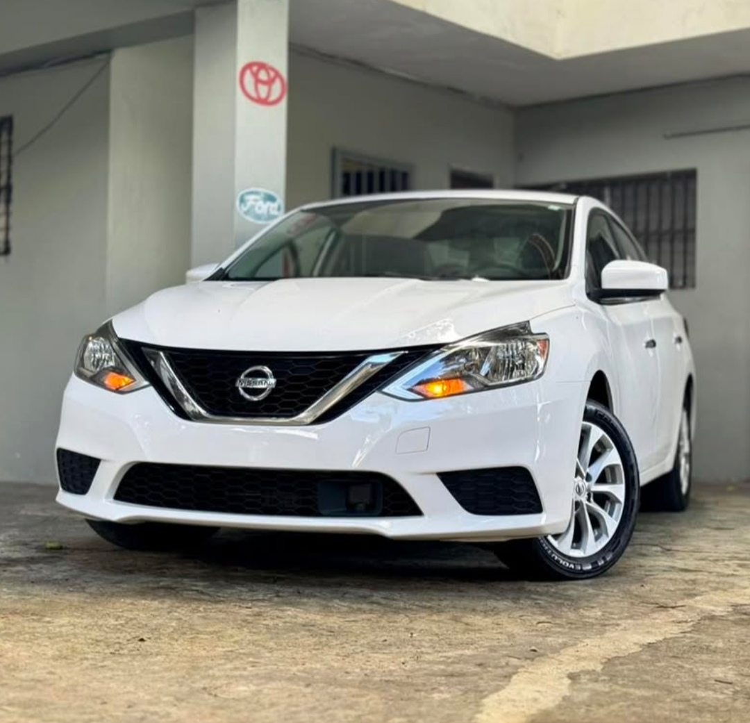 carros - 2019 Nissan Sentra SV Push boton  4