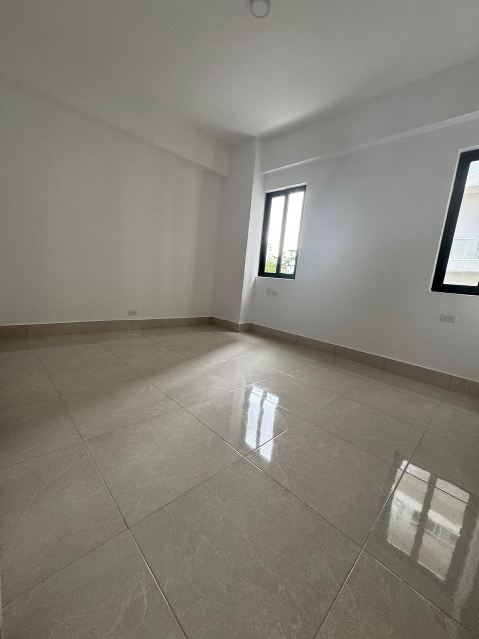 apartamentos - ALQUILO Piso 5 Amueblado Full En de Serrallés Prox 2