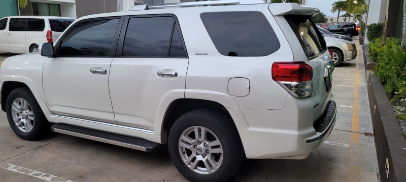 jeepetas y camionetas - Toyota 4runner limited 2012 8