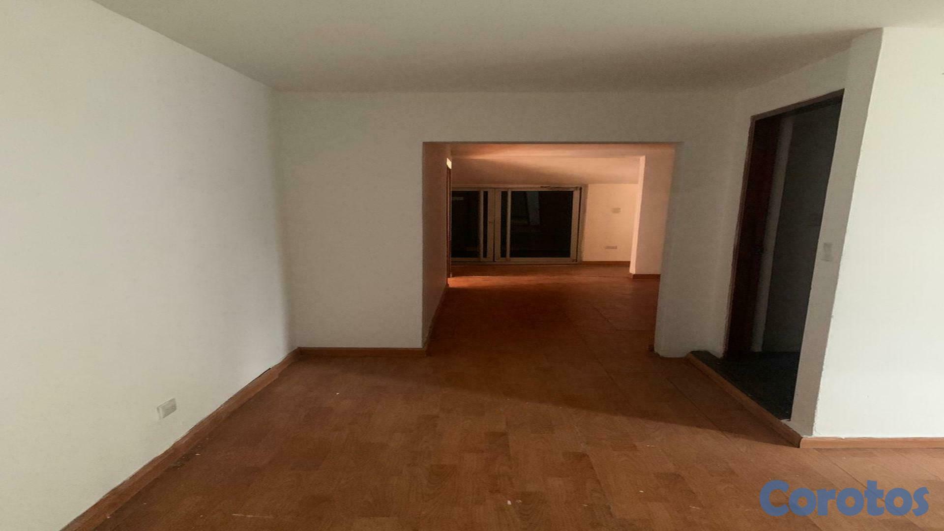 oficinas y locales comerciales - LOCAL COMENCIAL EN ALQUILER   AV. RÓMULO BETANCOURT 6