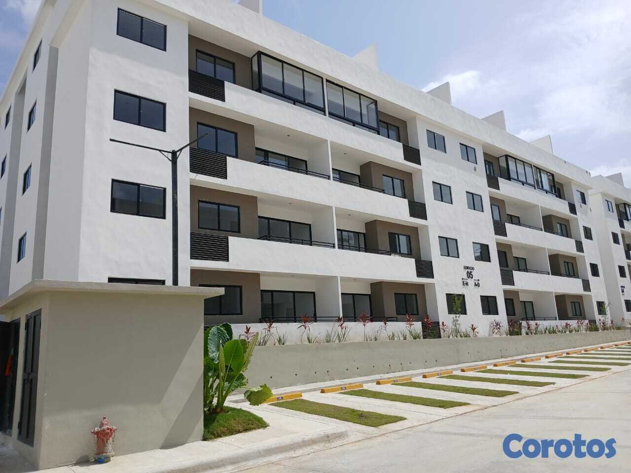 apartamentos - Complejo aptos a solo metros av. Charles de Gaulle 1