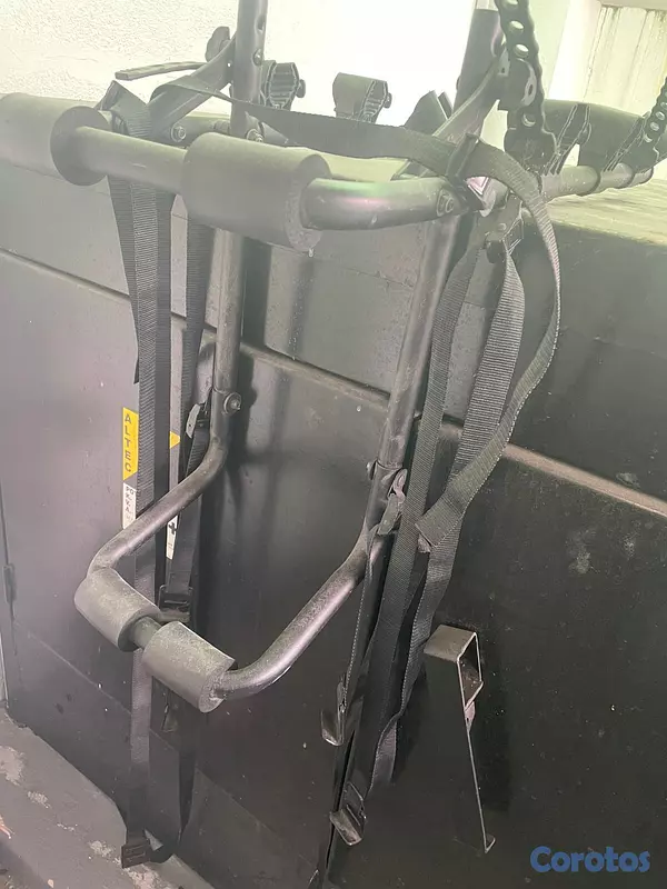 bicicletas y accesorios - Porta bicicleta en excelente estado 2