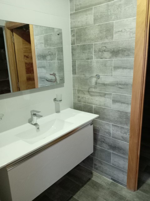 apartamentos - Alquiler de Apartamento con Linea blanca en la esperilla 6