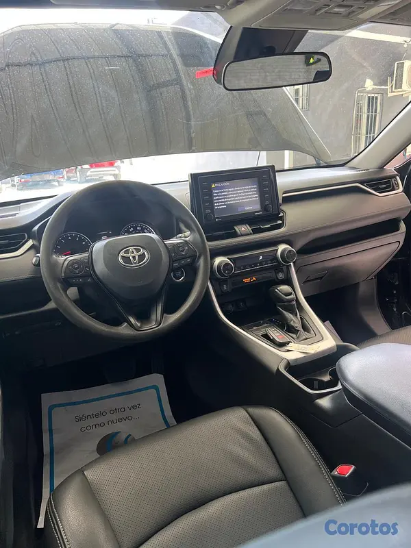 jeepetas y camionetas - TOYOTA RAV4 XLE 2021 9