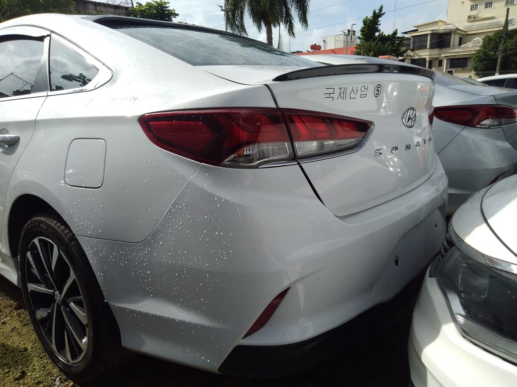 carros - NEW RISE 2019 BLANCO 8