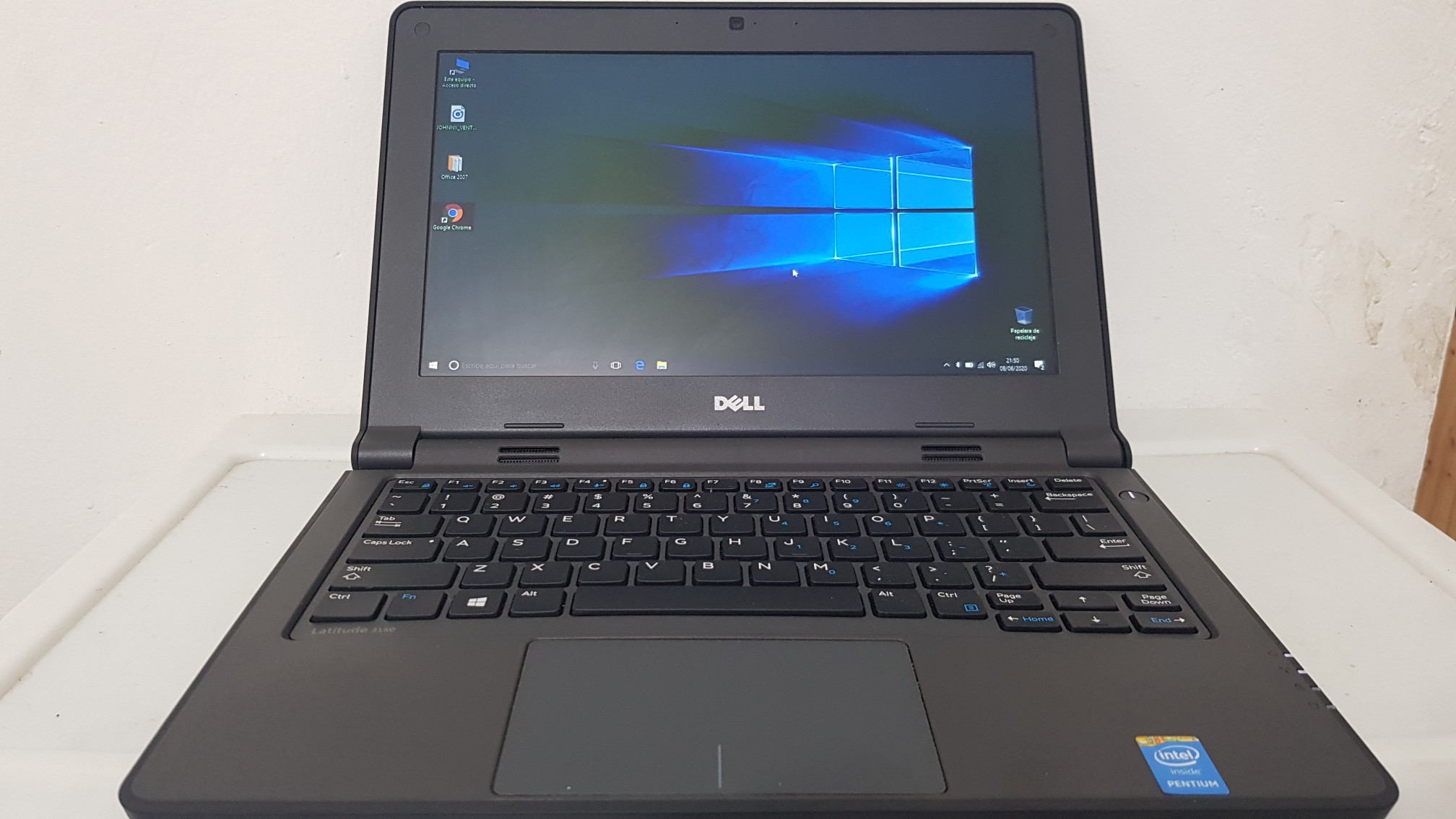 computadoras y laptops - Dell latitude 14 Pulg Intel 7ma Ram 4gb Disco 400gb full