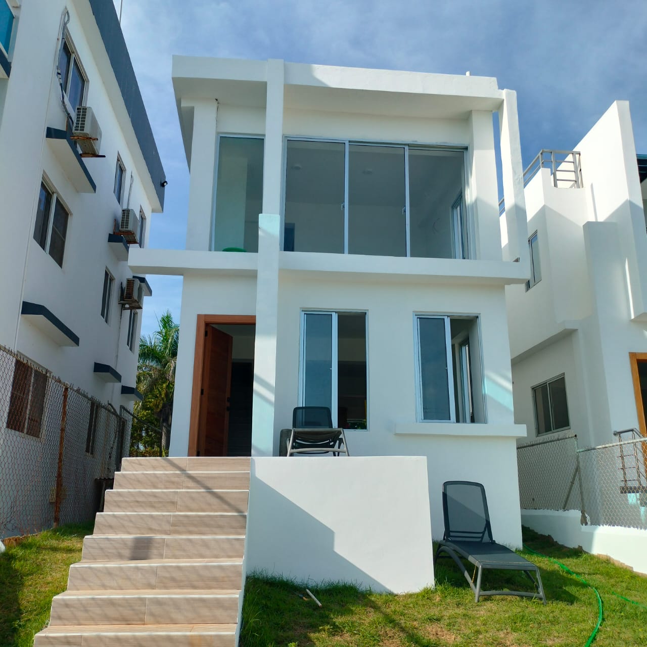 casas - CASA DE VENTA EN COSTAMBAR PUERTO PLATA