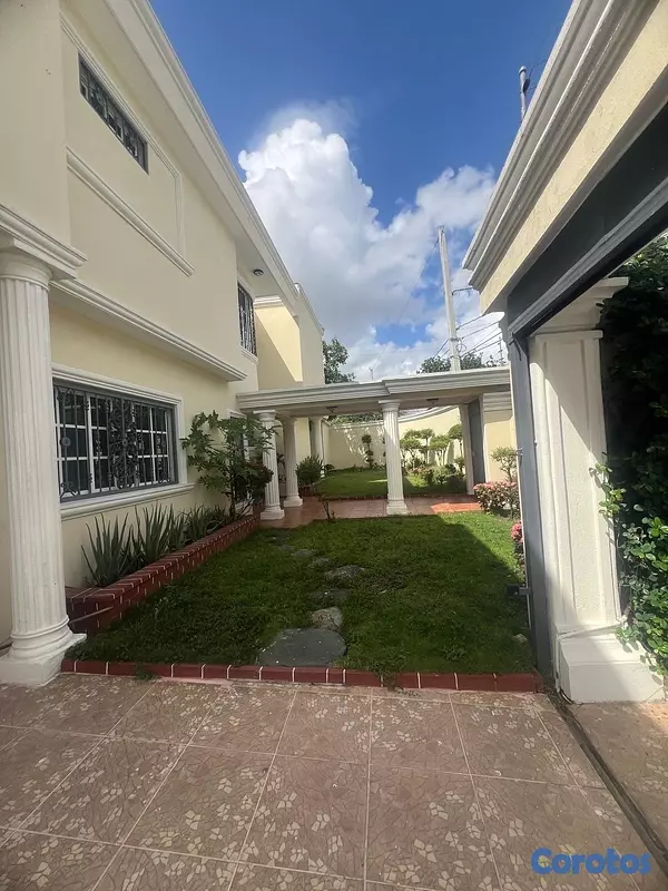 casas - venta de casa con piscina en Arroyo Hondo Viejo Distrito nacional  15