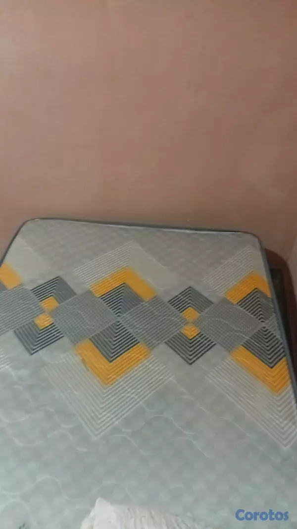muebles y colchones - Cama full 54 pulgadas ligeramente negociable  3