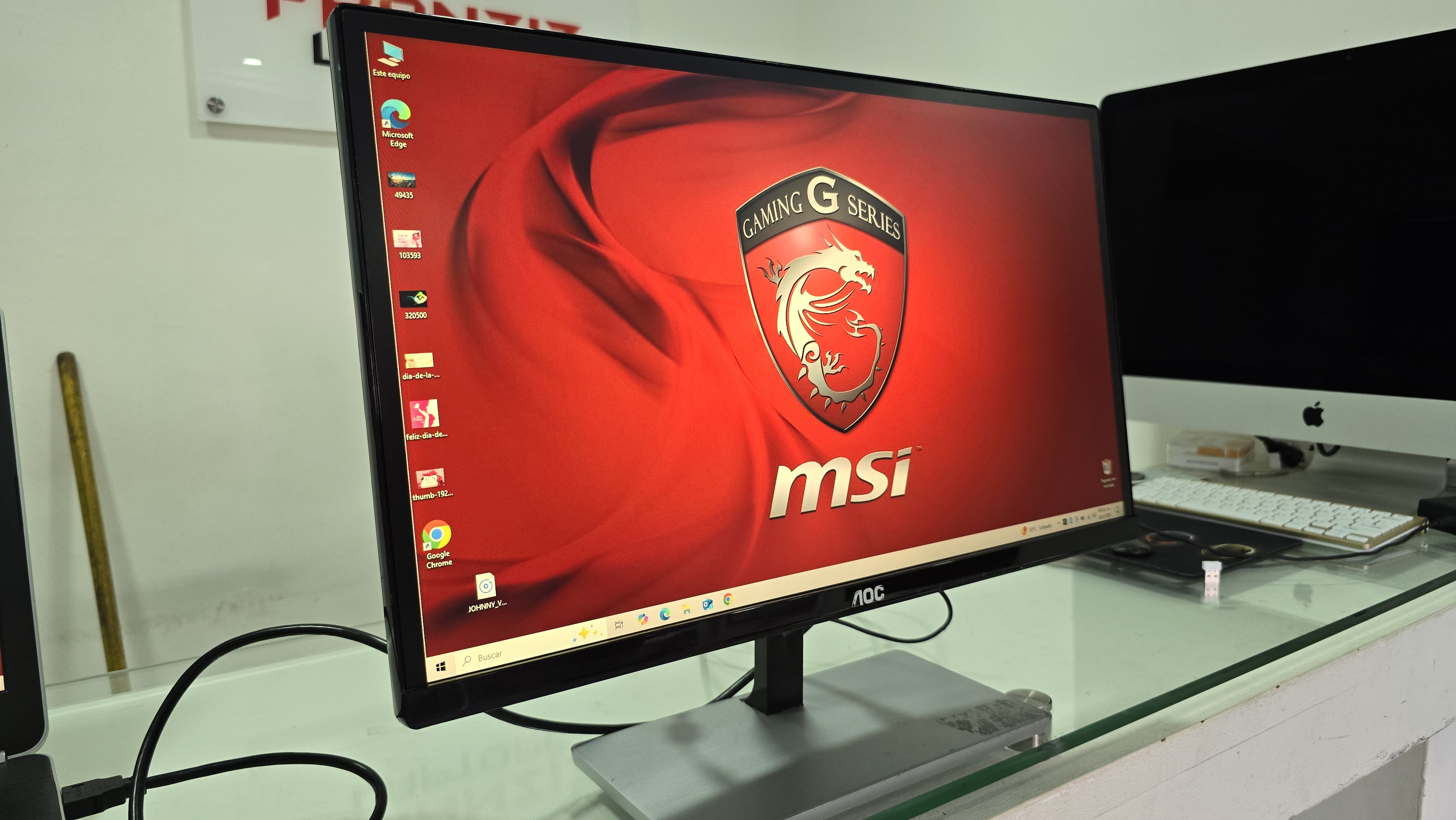 computadoras y laptops - Monitor AOC 23 Pulg Sin Bordes hdmi vga new