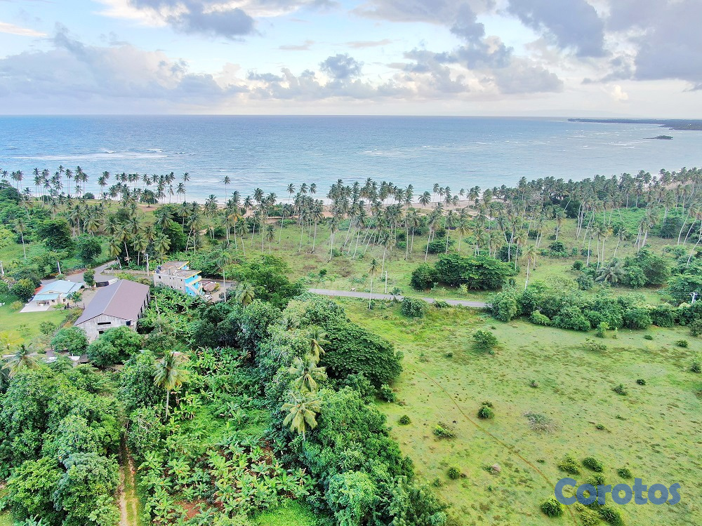 solares y terrenos - SOLAR PROXIMO PLAYA LA ENTRADA CABRERA RD. DESLIND 4