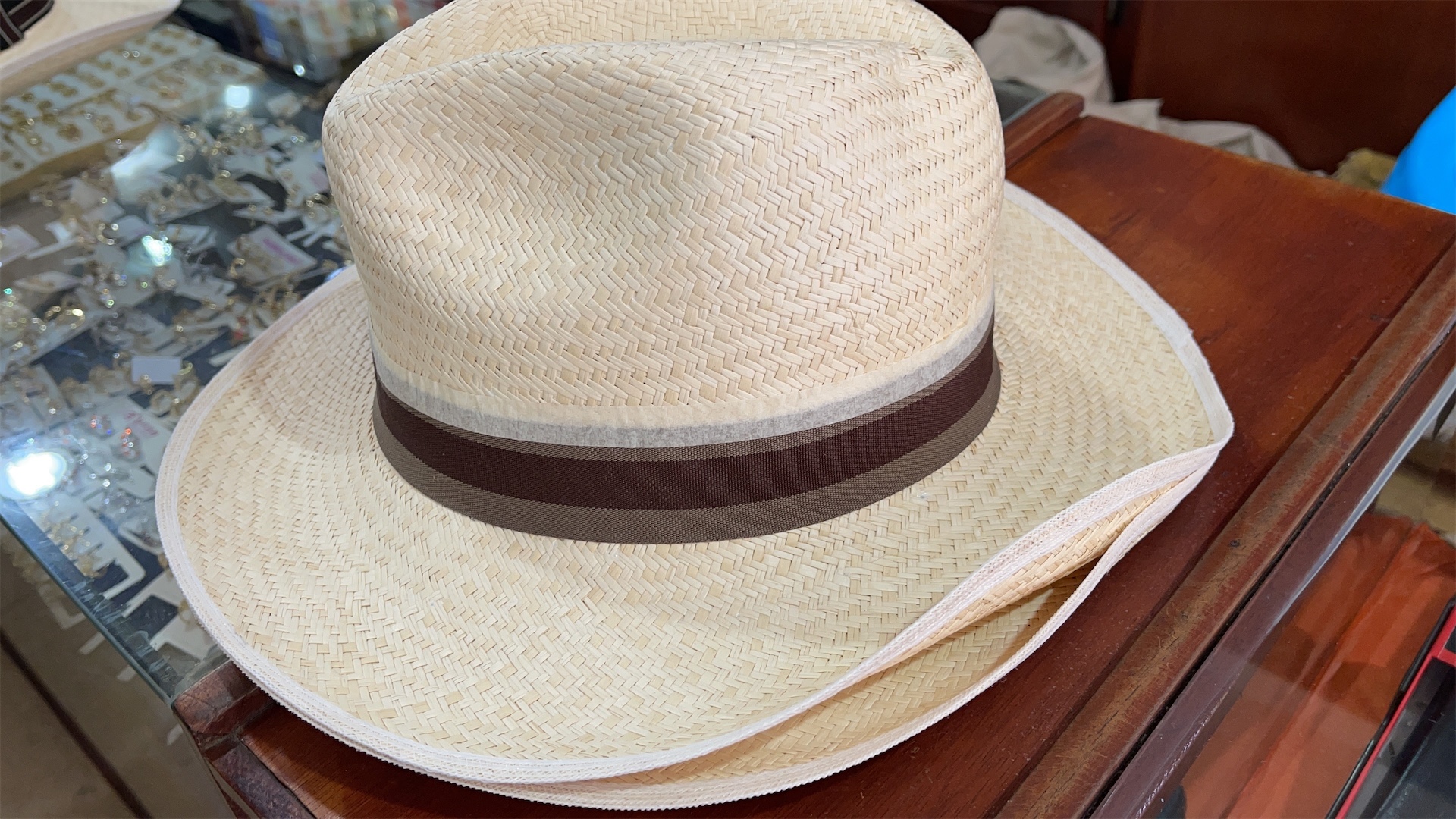 ropa para hombre - Sombreros de yute 1