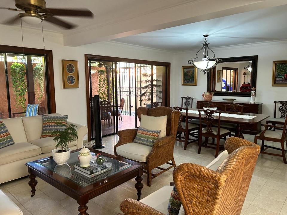 casas - Casa en ARROYO HONDO 2