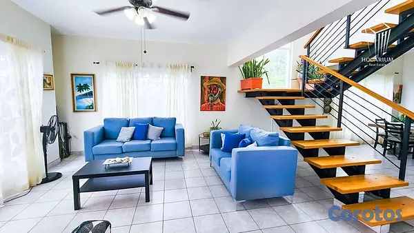 casas - Casa en puerta de hierro, proximo a la embajada. 2