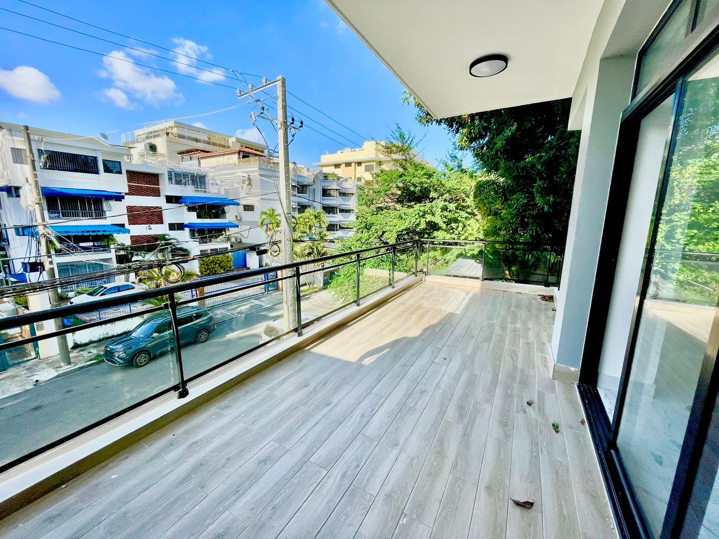 apartamentos - Vendo Moderna con terraza para estrenar en Torre en los Cacicazgos.  9